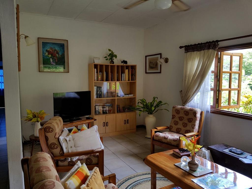 Liane De Mai Bed and Breakfast La Digue Exterior foto